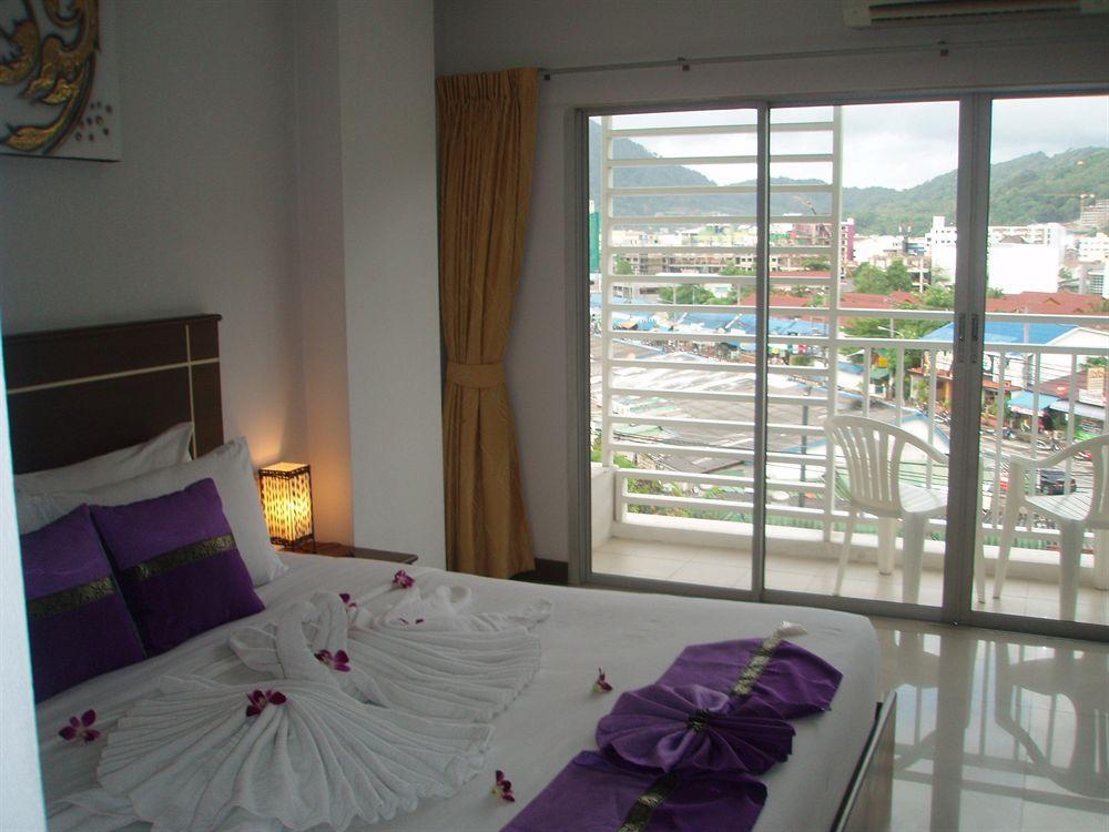 Soleluna Hotel Patong Exterior photo